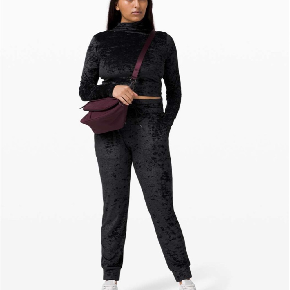 Lululemon Ready to Crush Joggers and Crew